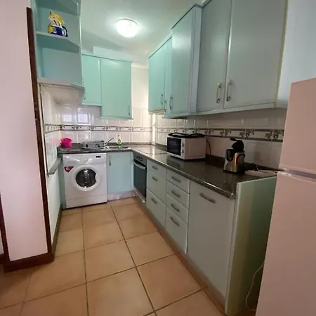 By The Sea * Κοραλέχο